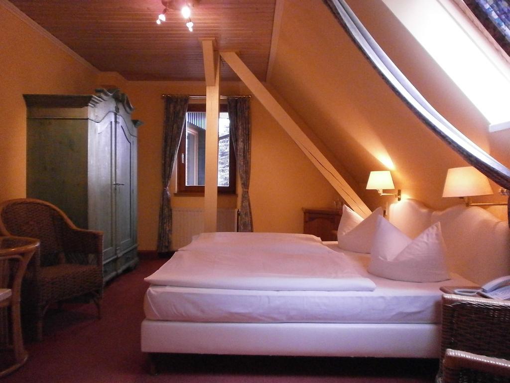 Gasthof Und Landhotel Zur Ausspanne Klipphausen Habitación foto
