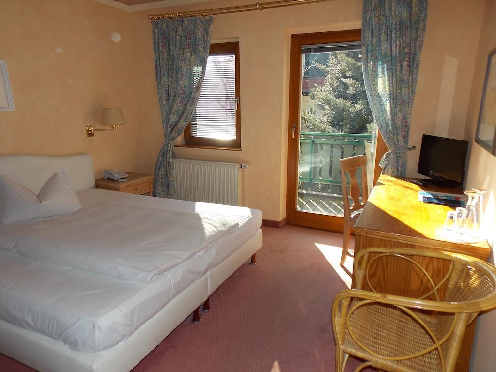 Gasthof Und Landhotel Zur Ausspanne Klipphausen Habitación foto